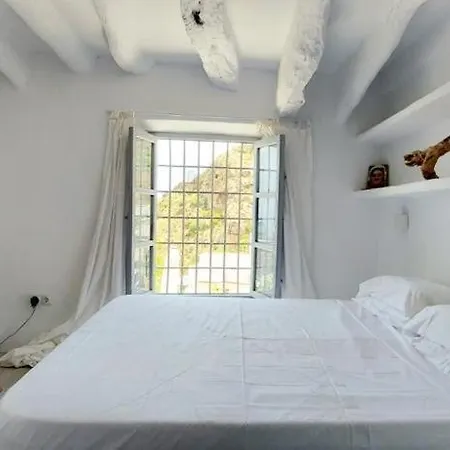 Elysium - A Romantic Escape In Pueblo Mojácar